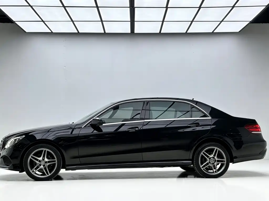 Mercedes-Benz E-Class 2013 — фото 4