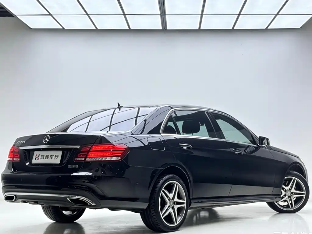 Mercedes-Benz E-Class 2013 — фото 3