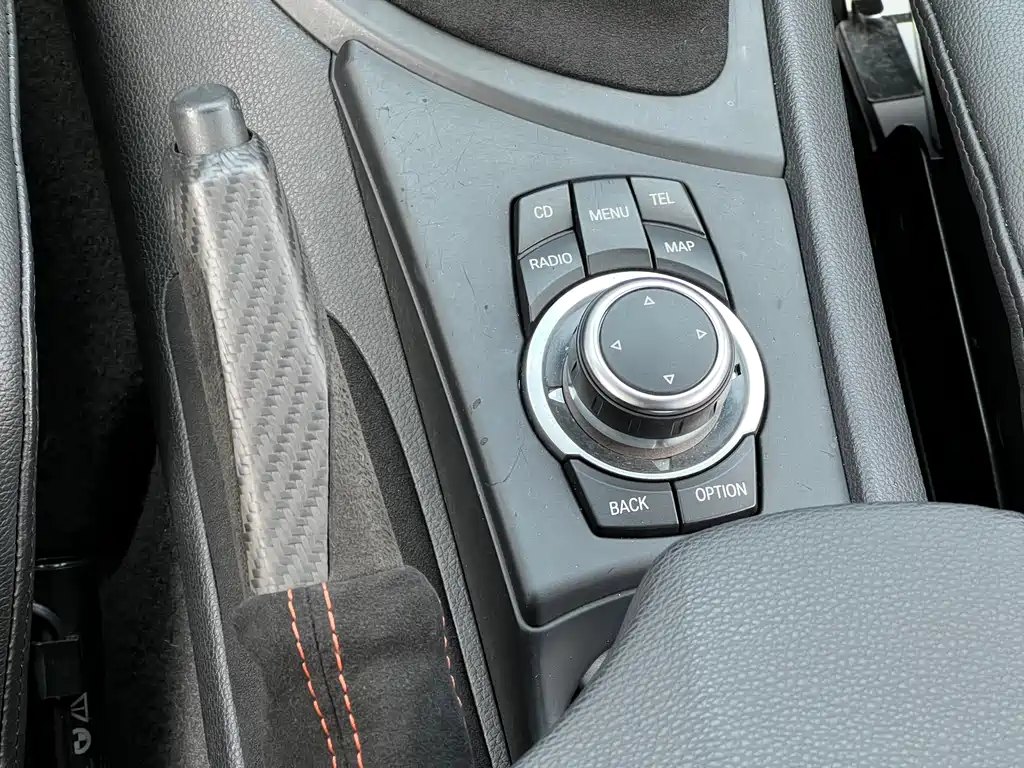 BMW 1 Series M 2012 — фото 18