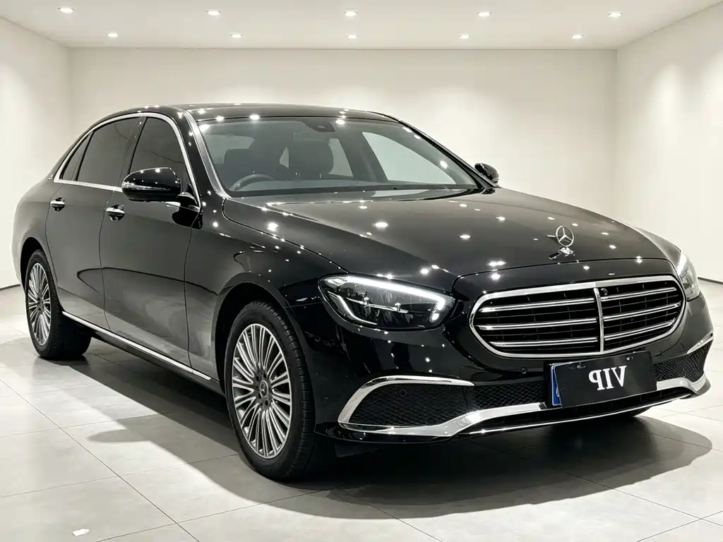 Mercedes-Benz E-Class 2023 — фото 1
