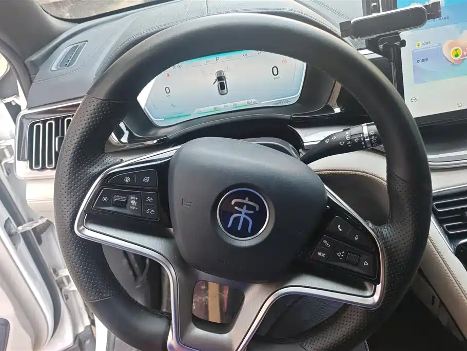 BYD PLUS New Energy 2022 — фото 15