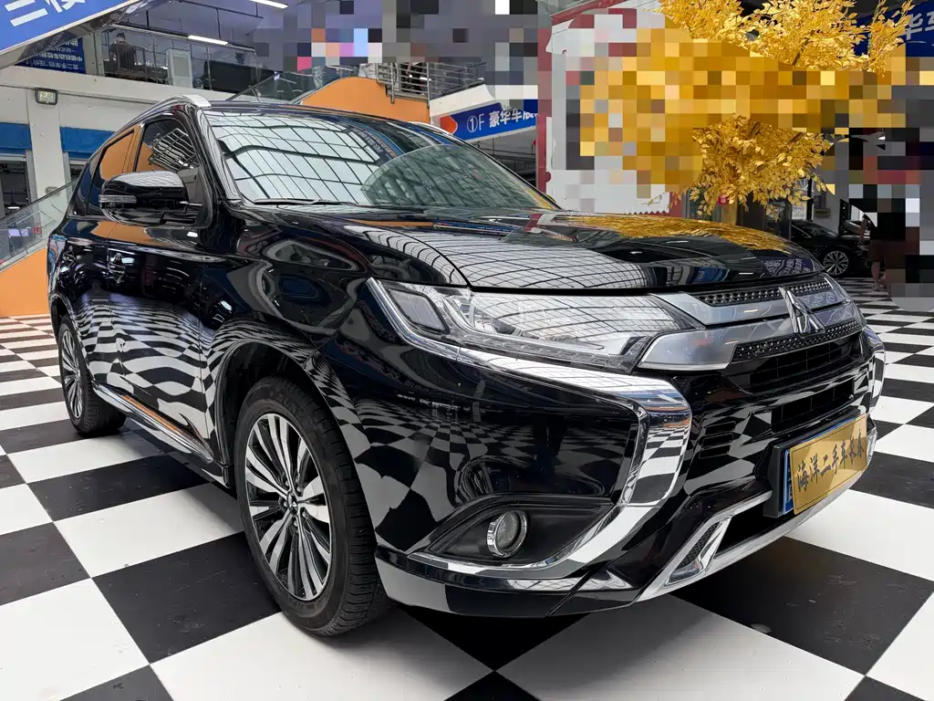 Mitsubishi Outlander 2022