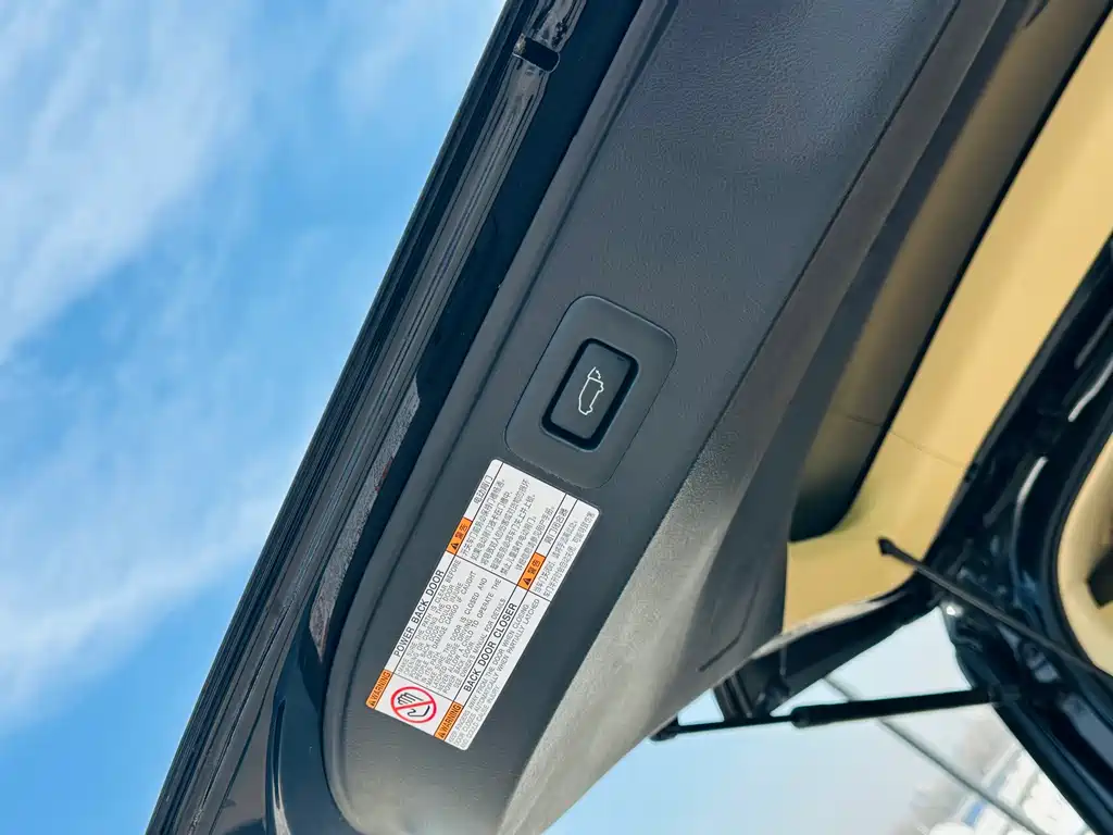 Toyota Vellfire 2021 — фото 41