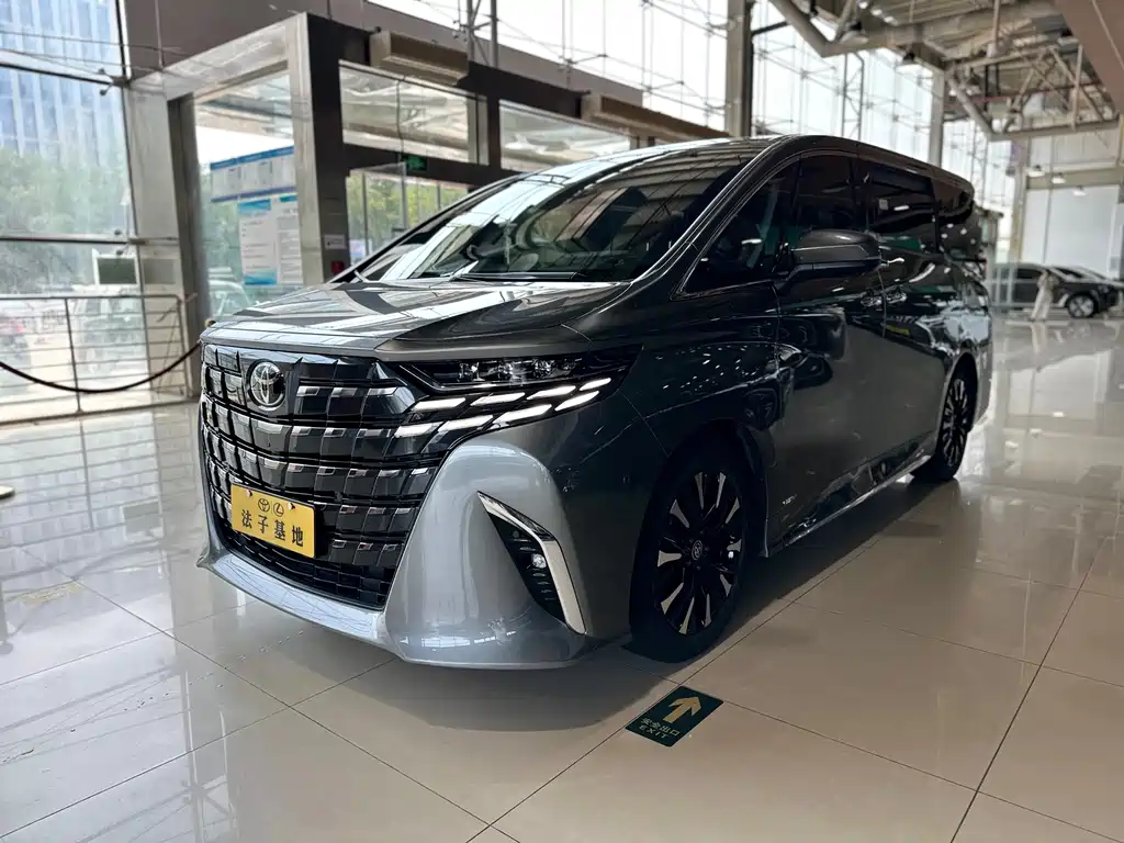 Toyota Alphard 2023
