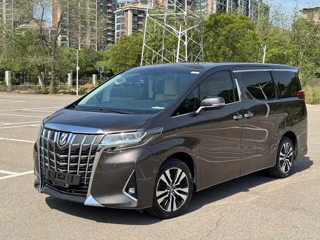 Toyota Alphard 2019 — фото 1