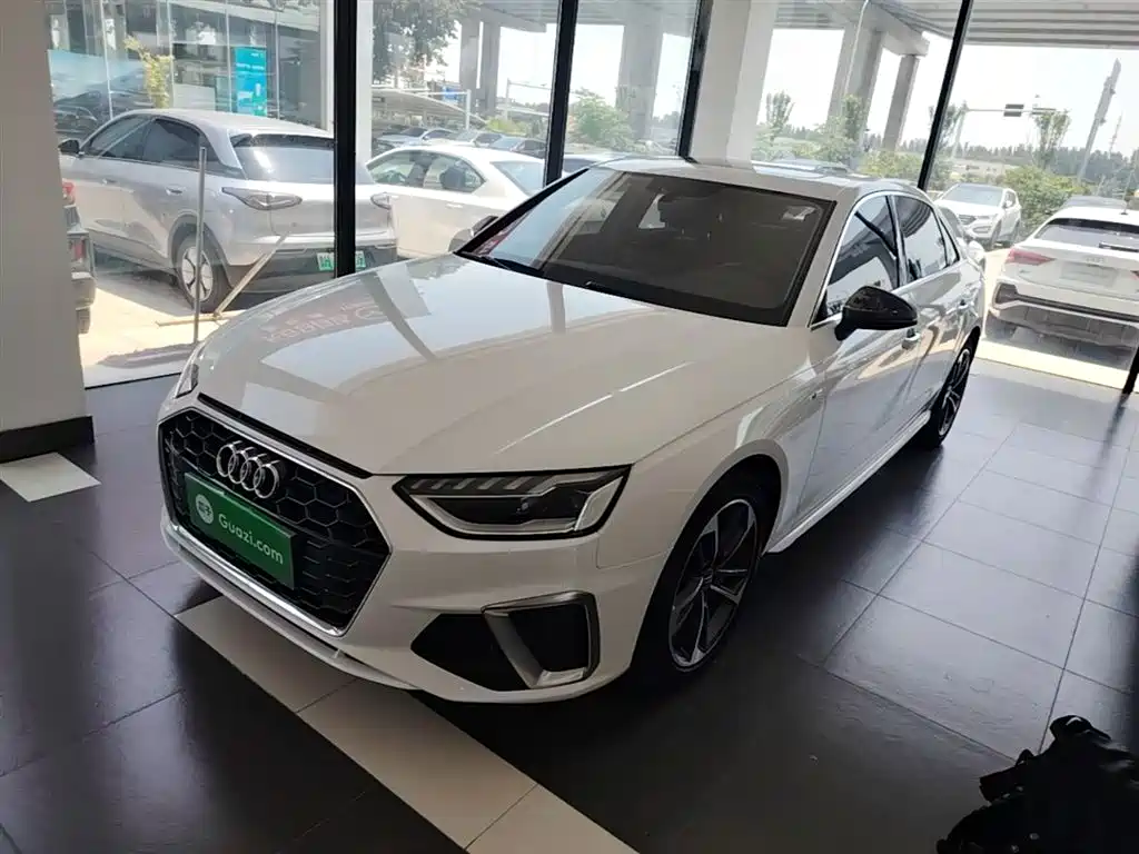 Audi A4L 2020 — фото 2