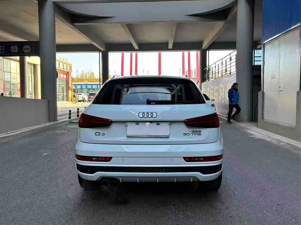 Audi Q3 2019 — фото 4