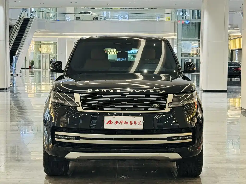 Land Rover Range Rover 2025 — фото 2
