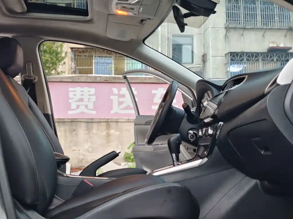 Nissan Sylphy 2021 — фото 12