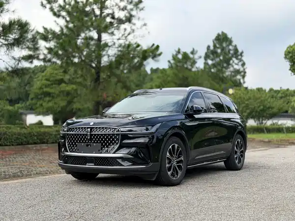 Lincoln Nautilus 2023