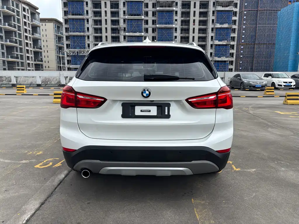BMW X1 2018 — фото 12