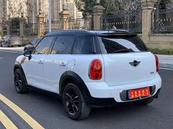 MINI Countryman 2011