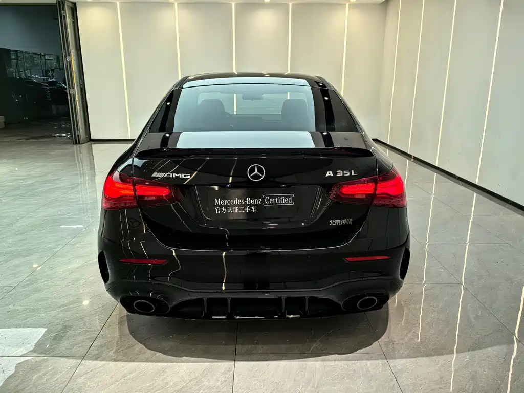 Mercedes-Benz A-Class AMG 2024 — фото 15