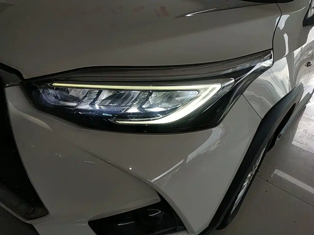 Toyota Yaris L 2021 — фото 24