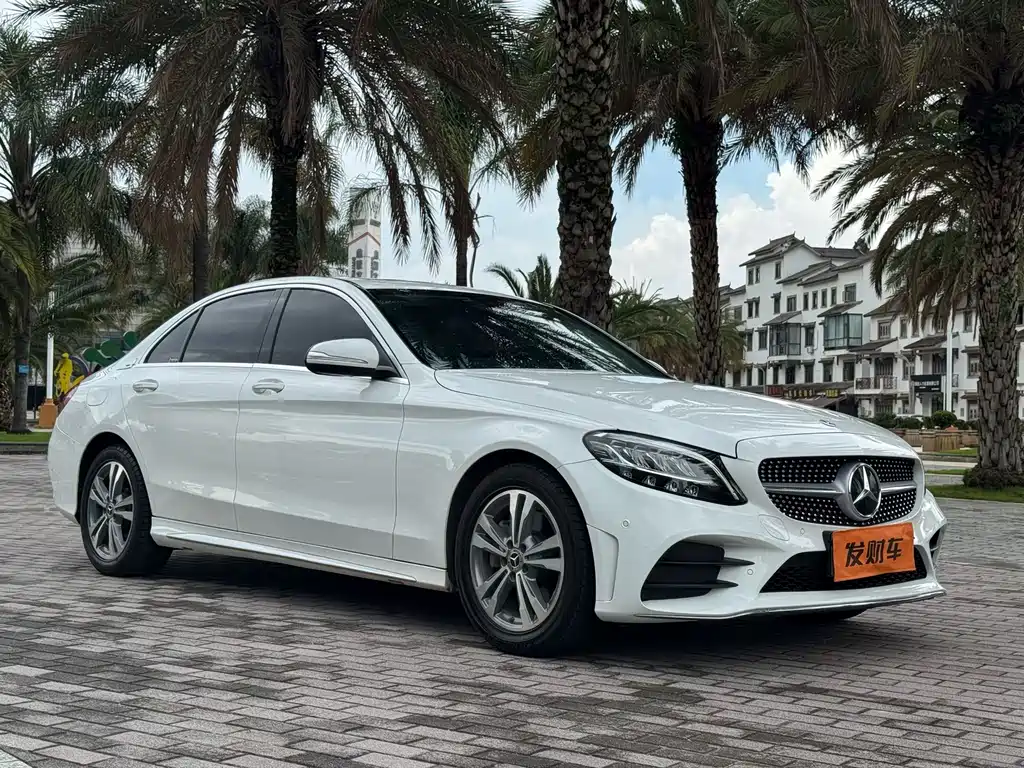 Mercedes-Benz C-Class 2020