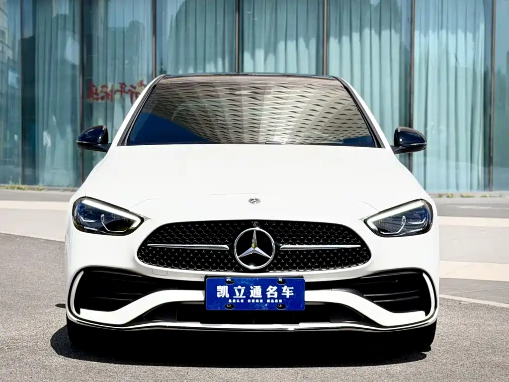 Mercedes-Benz C-Class 2025