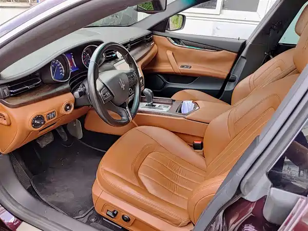 Maserati Quattroporte 2015