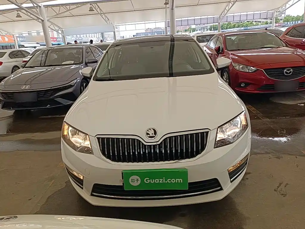 Skoda Octavia 2018 — фото 3