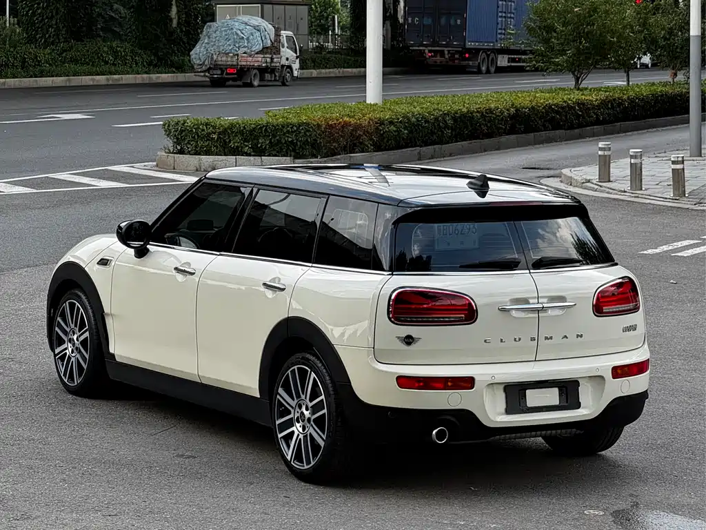 MINI Clubman 2021 — фото 11