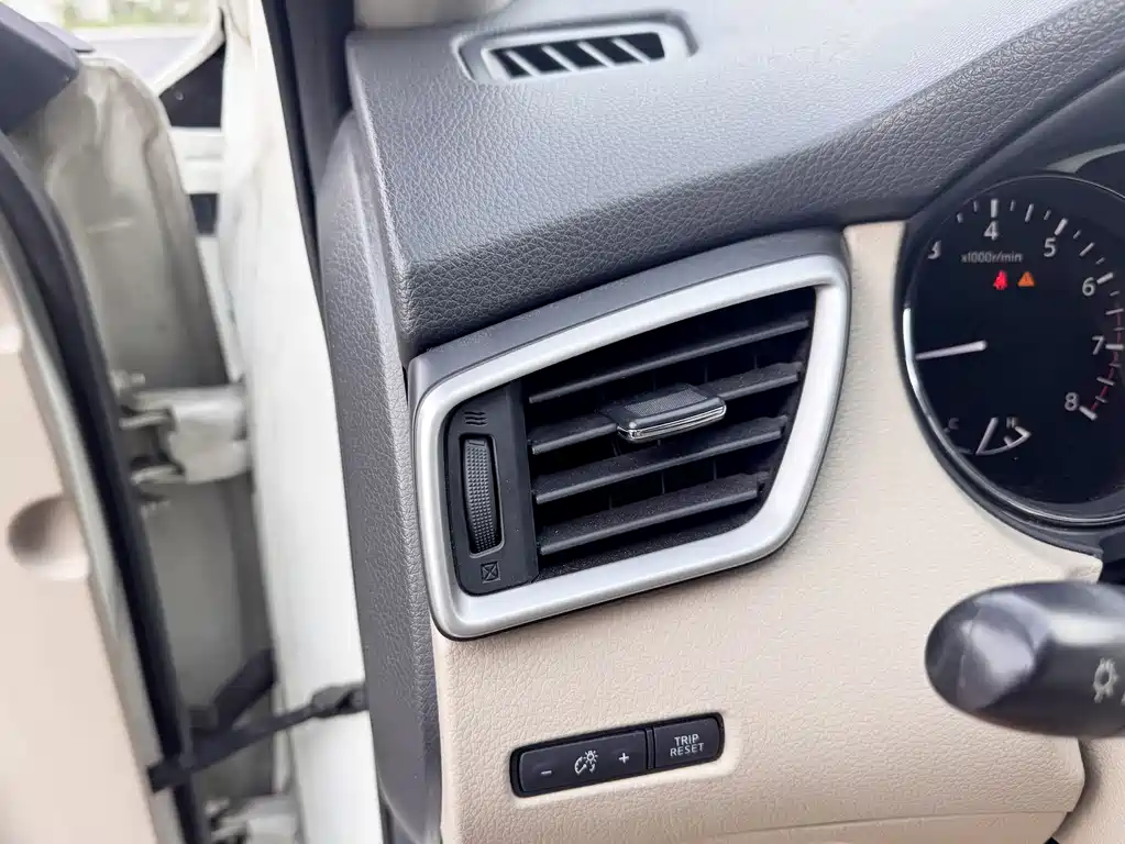 Nissan X-Trail 2014 — фото 19