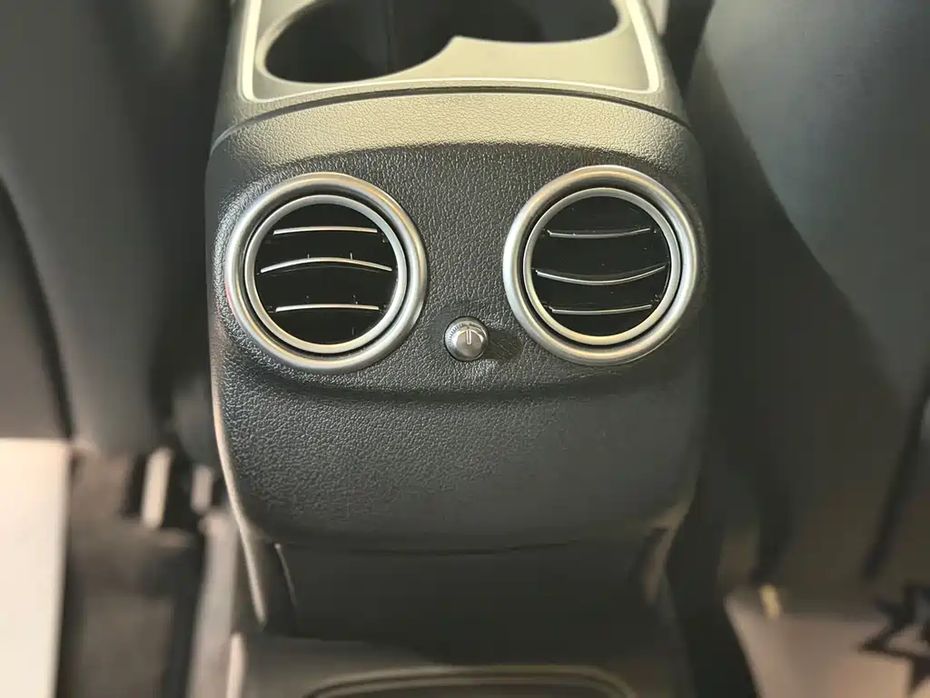 Mercedes-Benz E-Class 2017 — фото 20