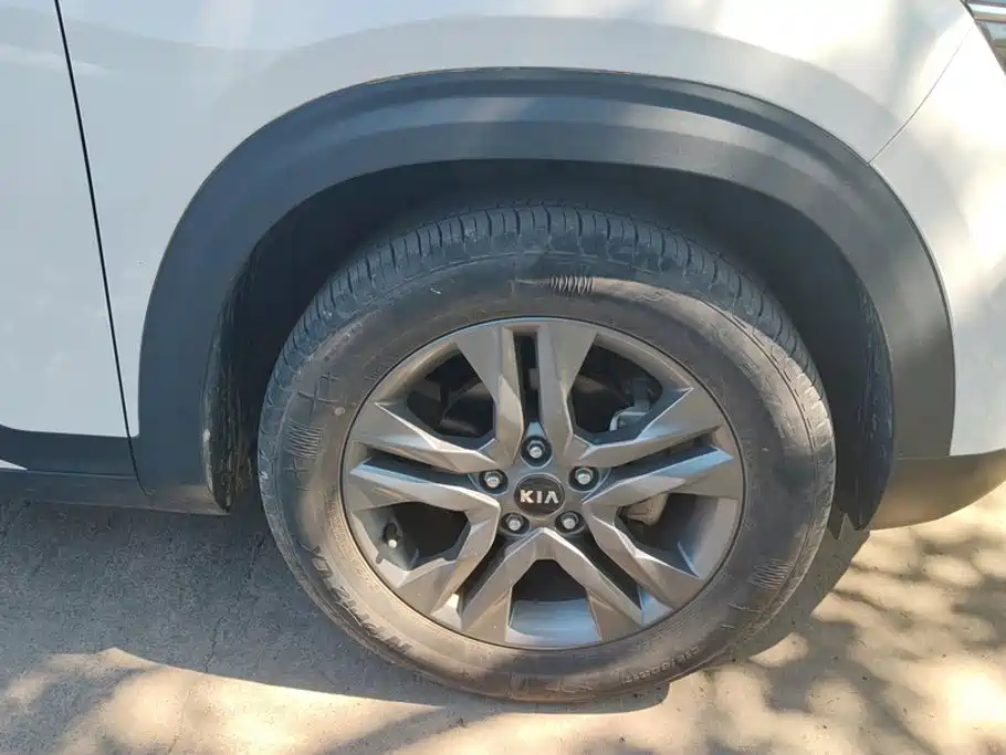 Kia KX3 2020
