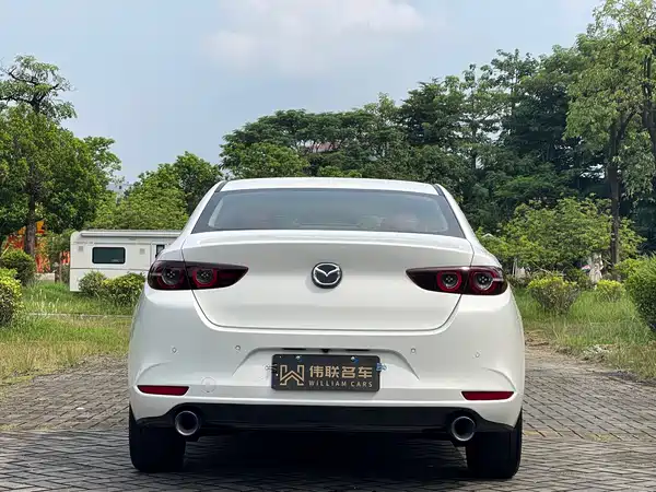 Mazda 3 Axela 2025