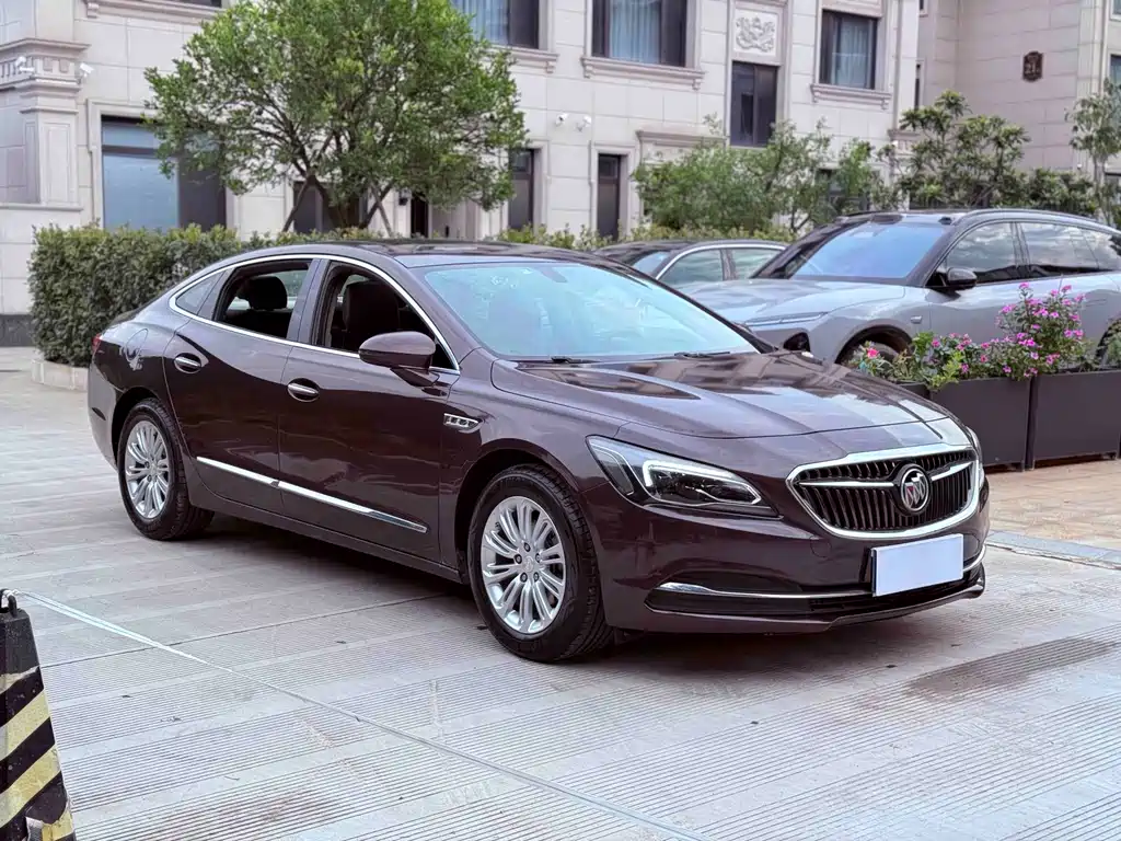 Buick LaCrosse 2018 — фото 3