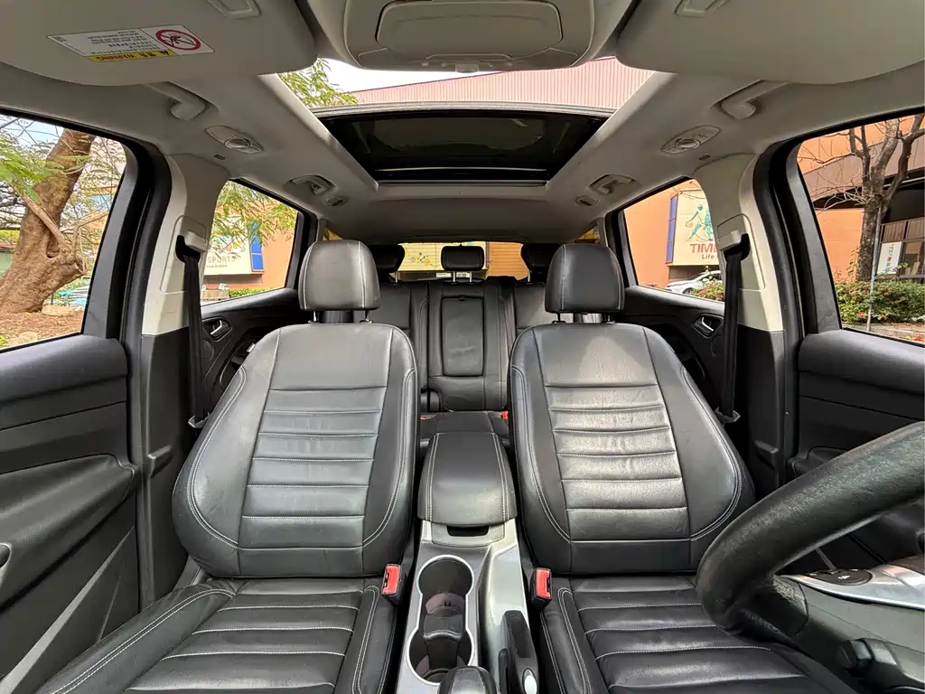 Ford Kuga 2015 — фото 10