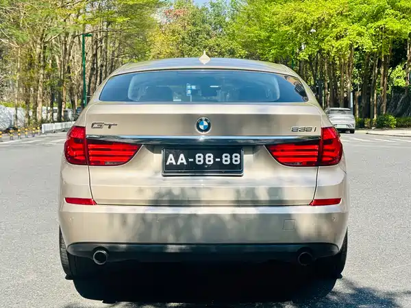 BMW 5 Series GT 2010