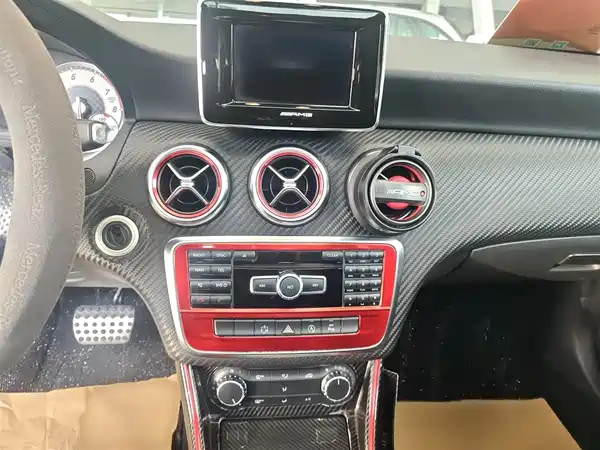Mercedes-Benz A-Class 2015