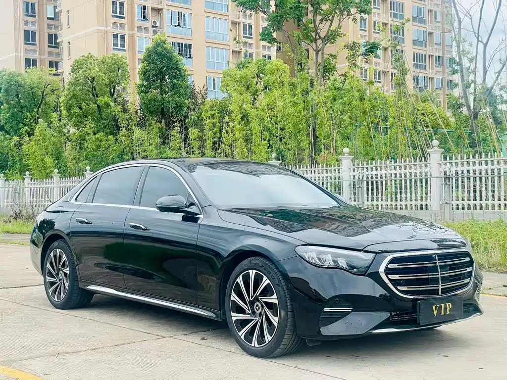 Mercedes-Benz E-Class 2025