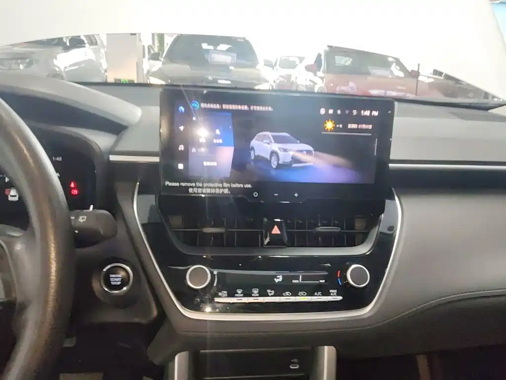 Toyota Corolla Cross 2023 — фото 13