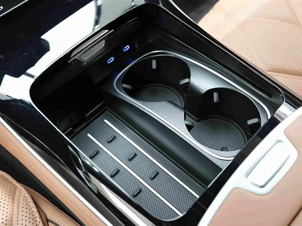Mercedes-Benz Maybach S-Class 2024 — фото 10