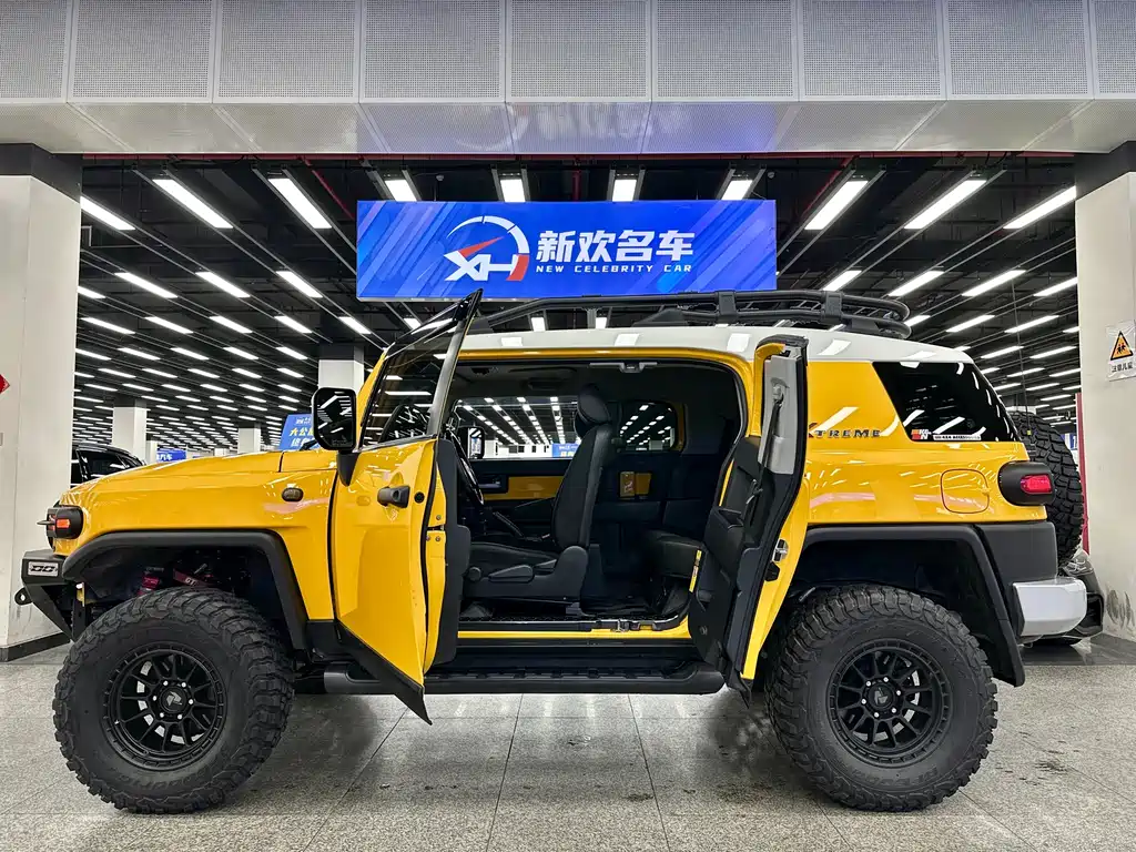 Toyota FJ Cruiser 2019 — фото 16