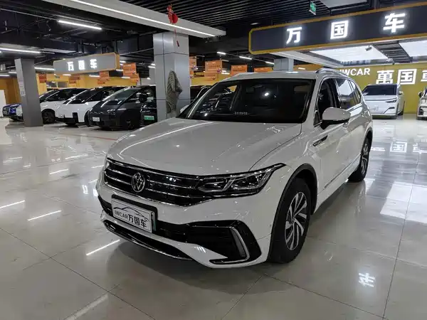 Volkswagen Tiguan L Plug-In Hybrid 2022