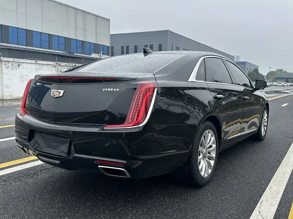 Cadillac XTS 2019 — фото 11