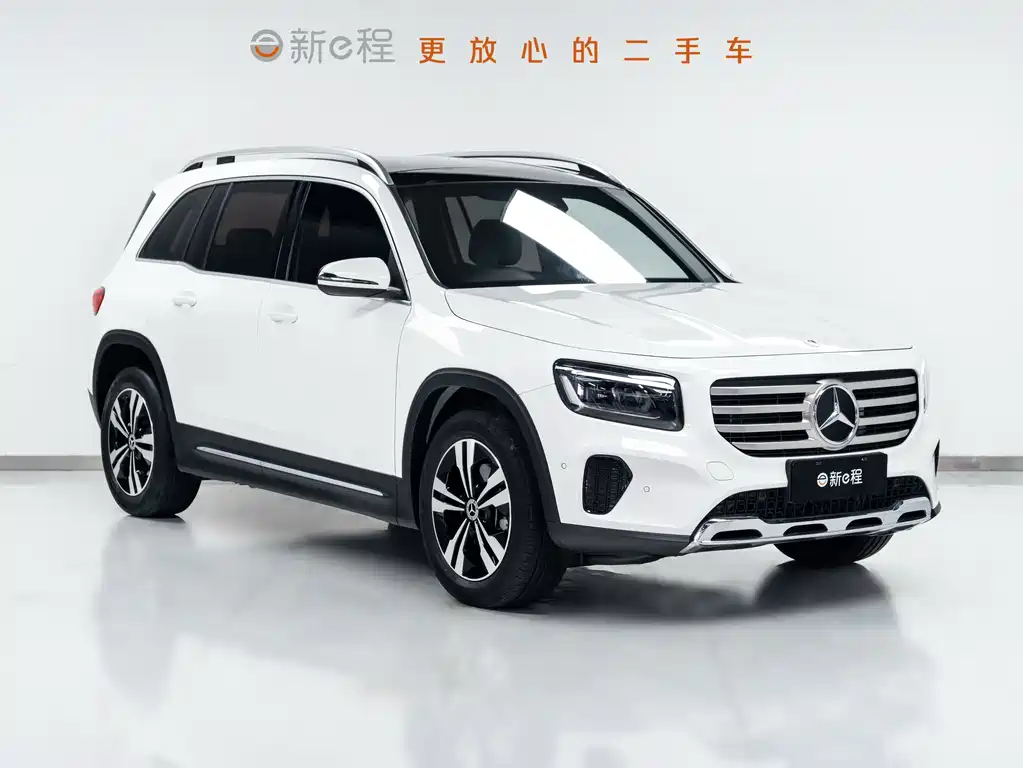 Mercedes-Benz GLB 2024 — фото 3