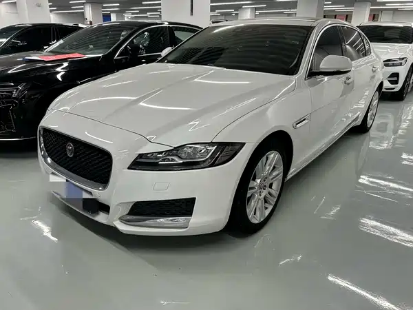 Jaguar XFL 2018