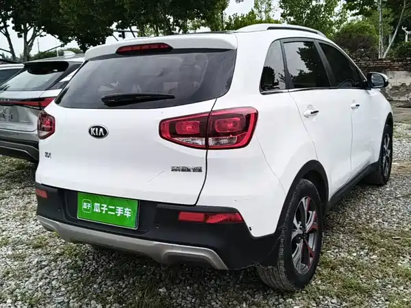Kia KX3 2016