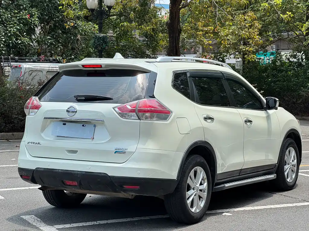 Nissan X-Trail 2015 — фото 11