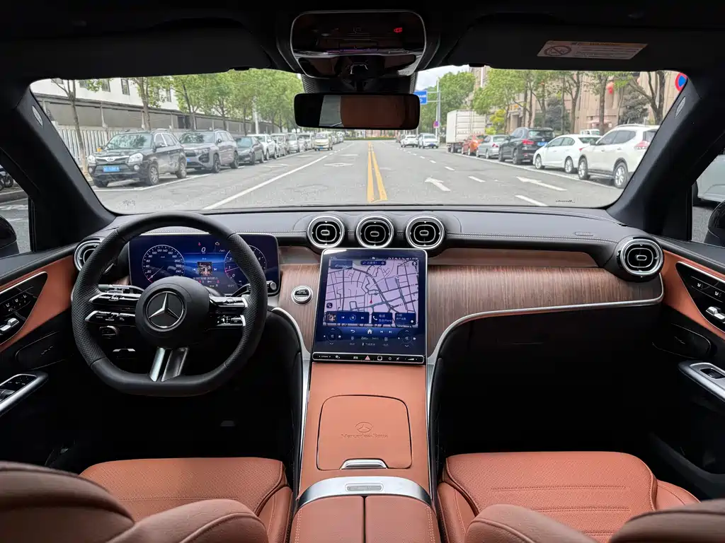 Mercedes-Benz GLC 2025 — фото 8