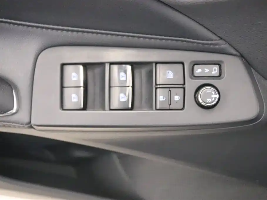 Toyota Avalon 2020 — фото 12