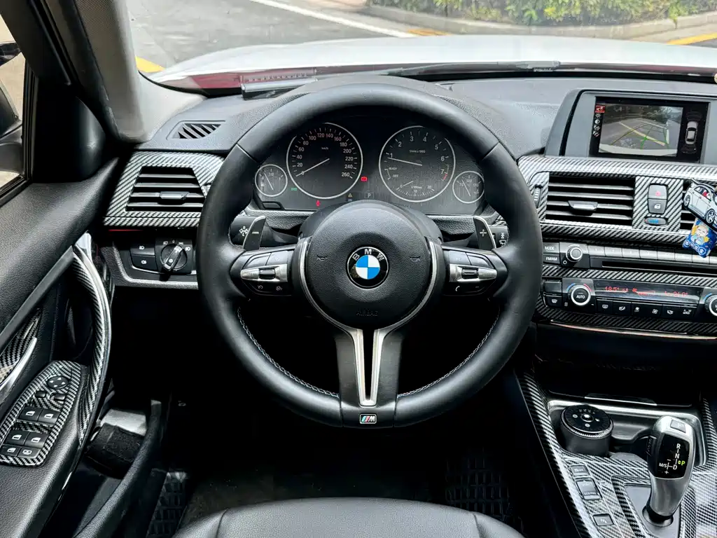 BMW 3 Series 2015 — фото 12