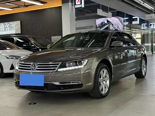 Volkswagen Phaeton 2012