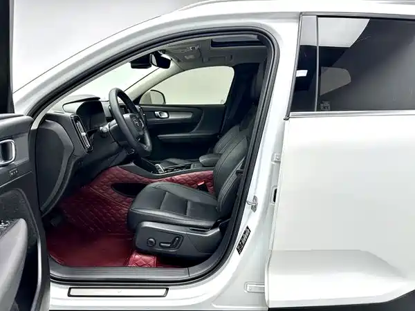 Volvo XC40 2020