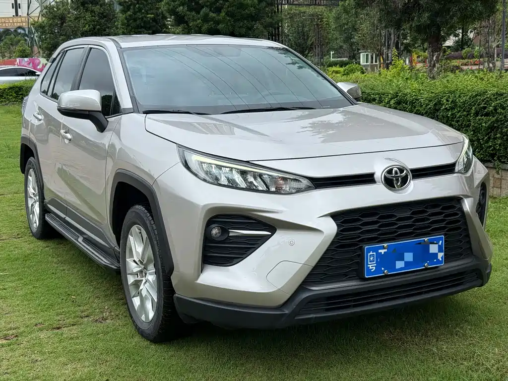 Toyota Wildlander 2022 — фото 3