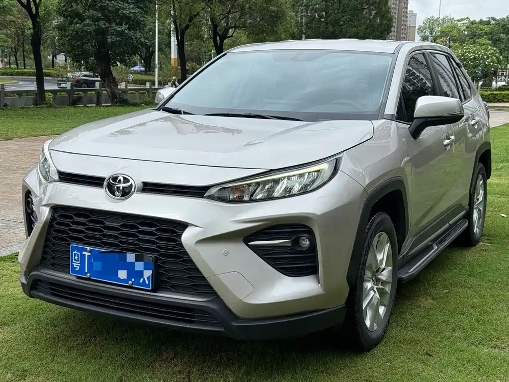 Toyota Wildlander 2022 — фото 1