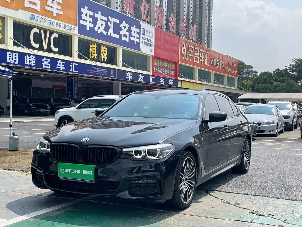 BMW 5 Series 2018 — фото 1
