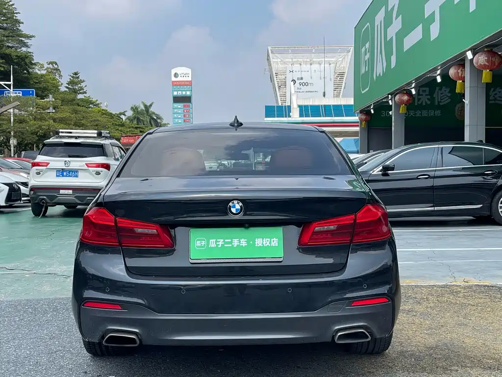 BMW 5 Series 2018 — фото 2